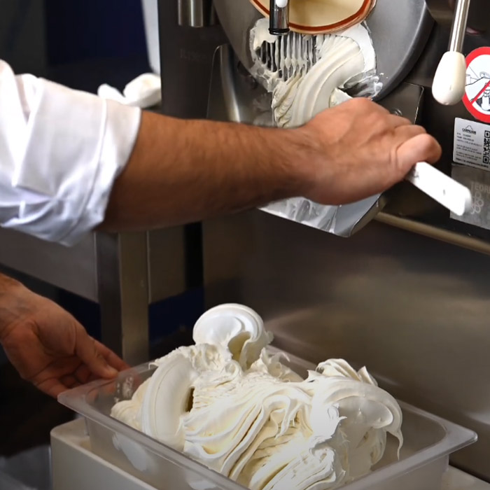 Base Fiordilatte e Base Fiordilatte senza lattosio Delizia Base Fiordilatte Delizia by MO.CA per gelato artigianale e senza lattosio