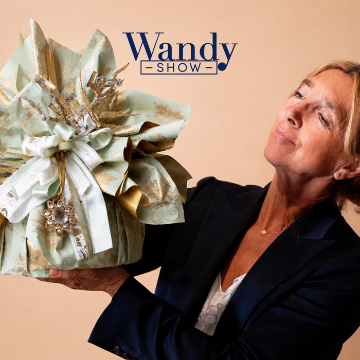WANDY SHOW: VESTI IL TUO PANETTONE DA PROTAGONISTA